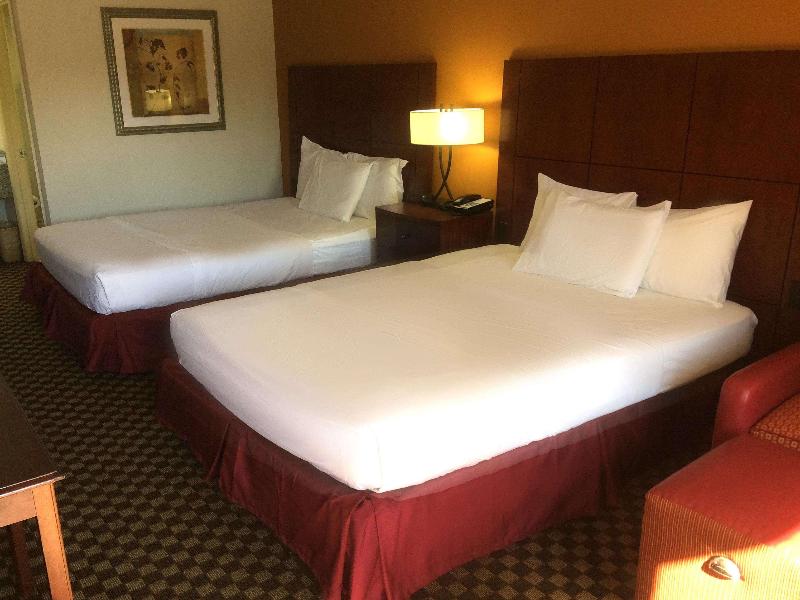 Americas Best Value Inn Wadesboro image 5