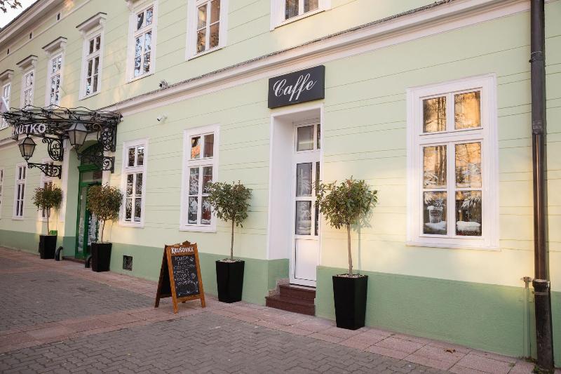 Hotel Kutko image