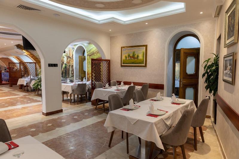 Hotel Kutko image