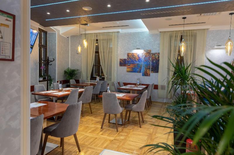 Hotel Kutko image