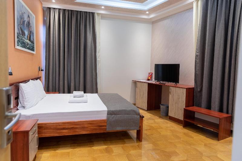 Hotel Kutko image
