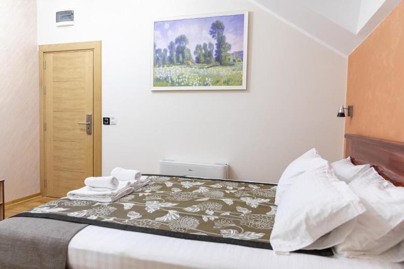 Hotel Kutko image