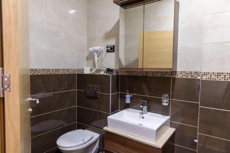 Hotel Kutko image