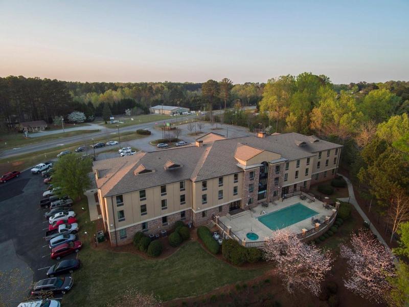 The Lodge On Lake Oconee image