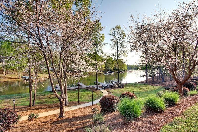 The Lodge On Lake Oconee image
