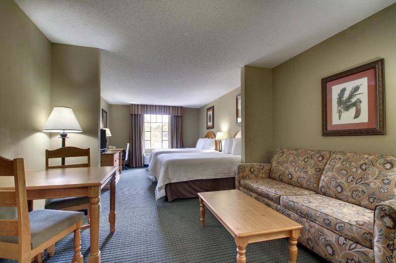 The Lodge On Lake Oconee image 2
