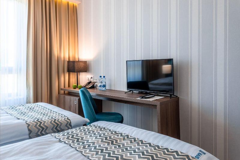Hotel Nais image