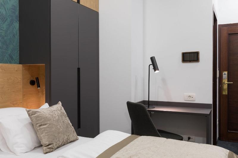 Cirman Rooms image