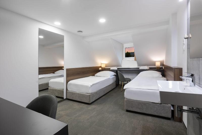Cirman Rooms image