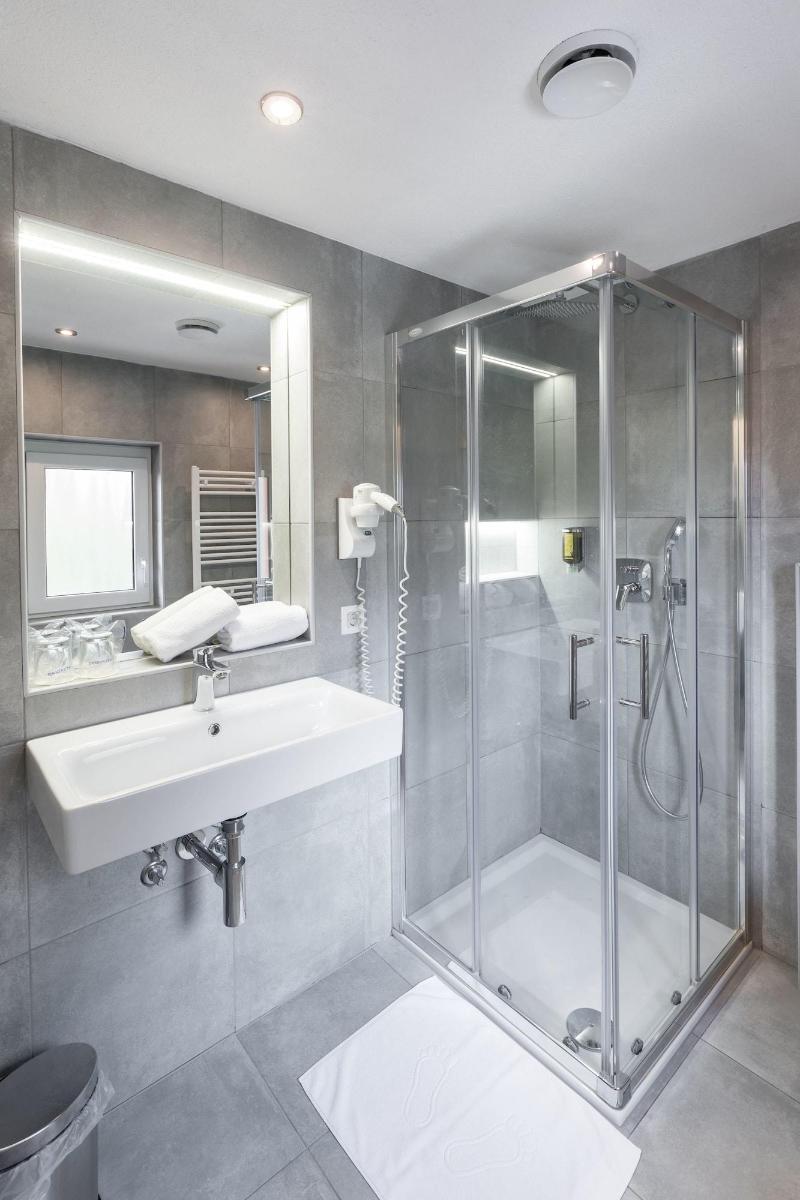 Cirman Rooms image