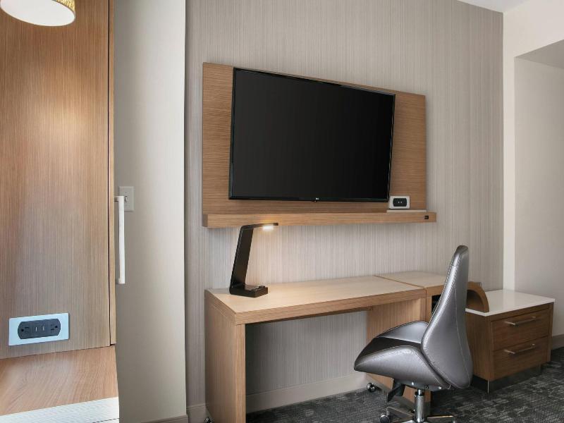 Courtyard by Marriott Sioux City Downtown/Conventi image