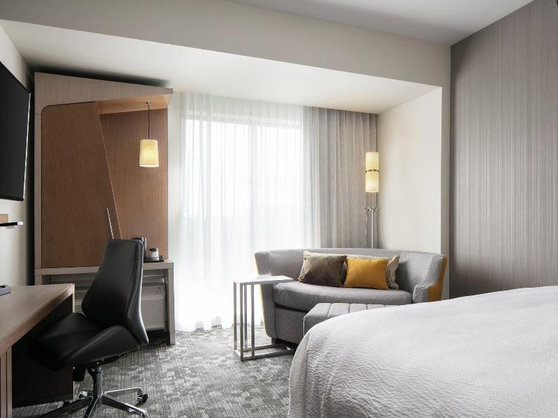 Courtyard by Marriott Sioux City Downtown/Conventi image