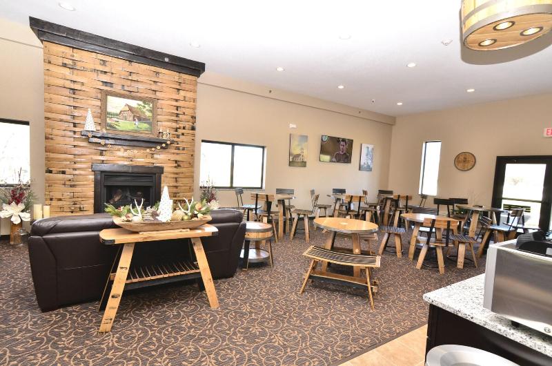 Cobblestone Inn & Suites - Manning image