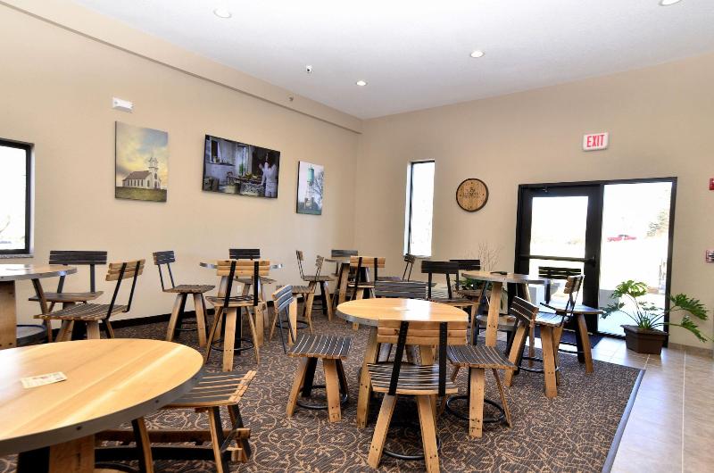 Cobblestone Inn & Suites - Manning image