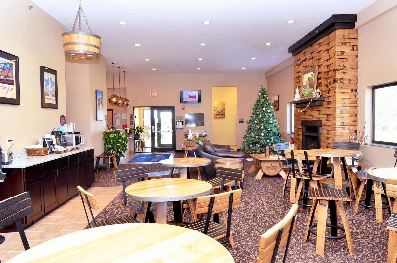 Cobblestone Inn & Suites - Manning image