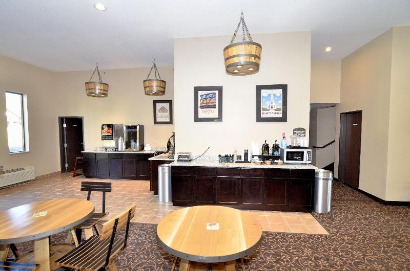 Cobblestone Inn & Suites - Manning image
