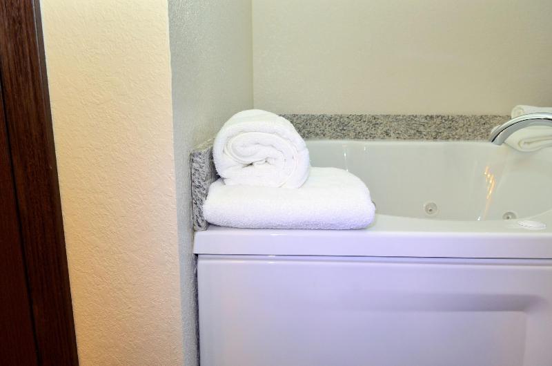 Cobblestone Inn & Suites - Manning image