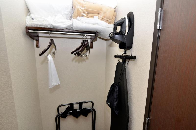 Cobblestone Inn & Suites - Manning image