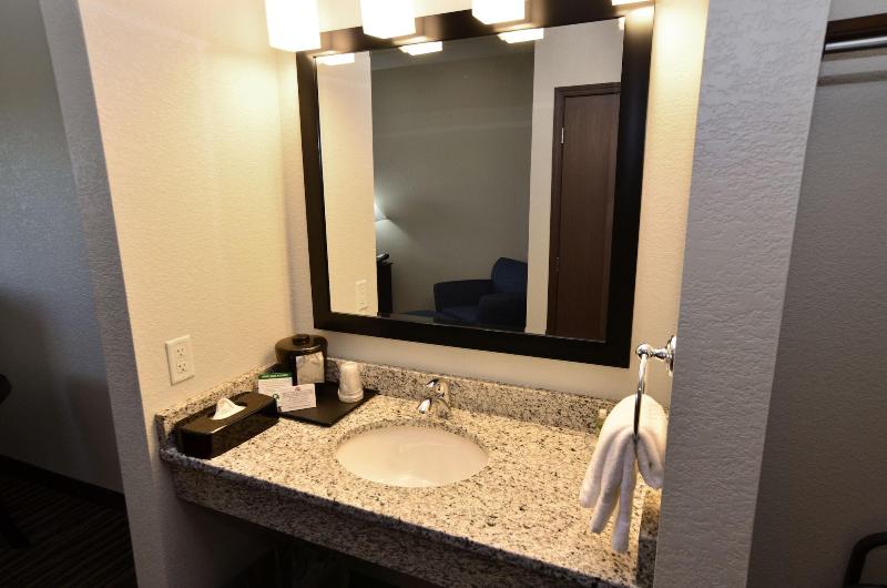 Cobblestone Inn & Suites - Manning image