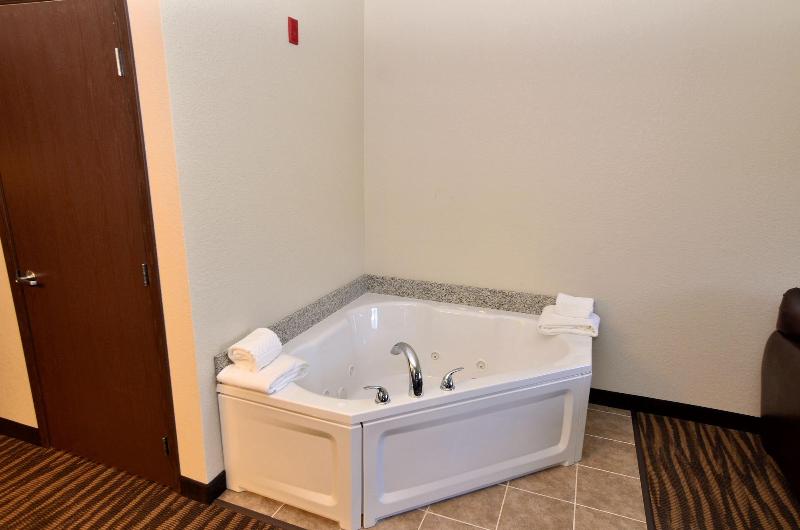 Cobblestone Inn & Suites - Manning image