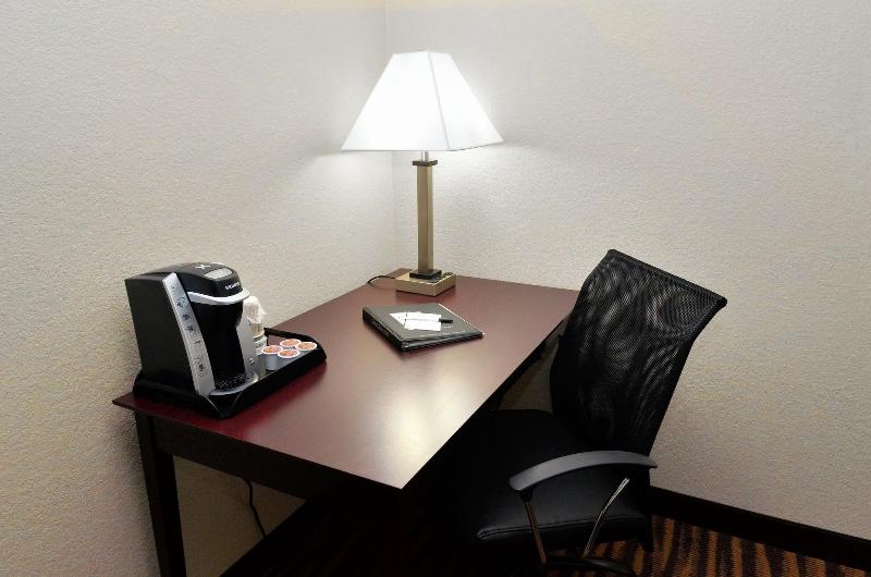 Cobblestone Inn & Suites - Manning image
