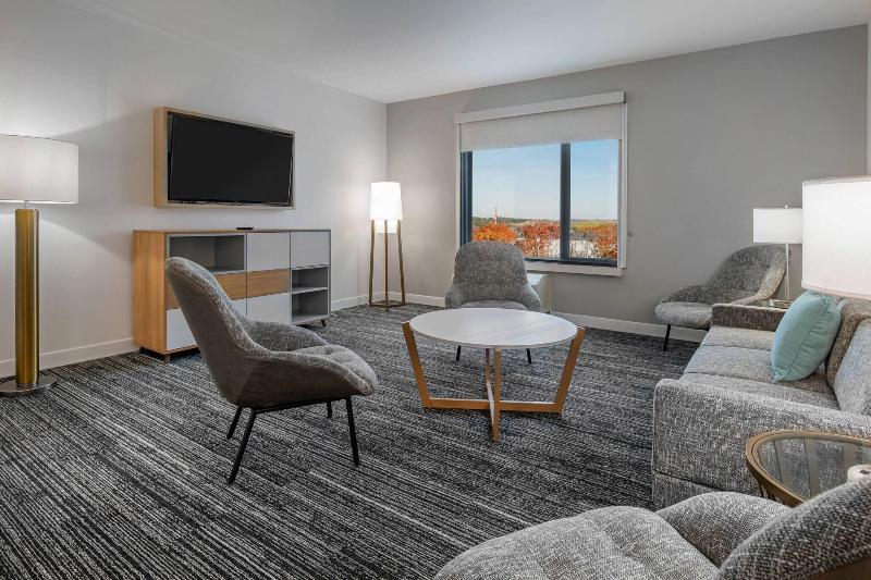 Springhill Suites By Marriott Wrentham Plainville image