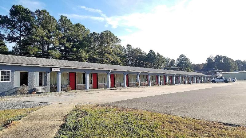 Roadway Inn image