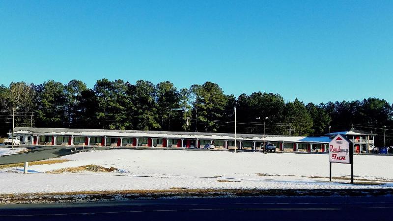 Roadway Inn image 9