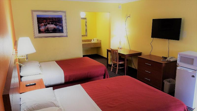 Roadway Inn image