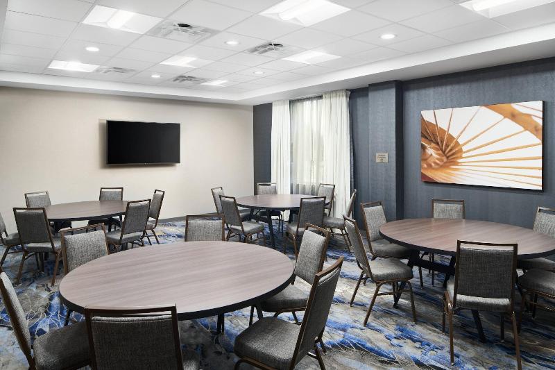 Fairfield Inn & Suites by Marriott Tampa Riverview image