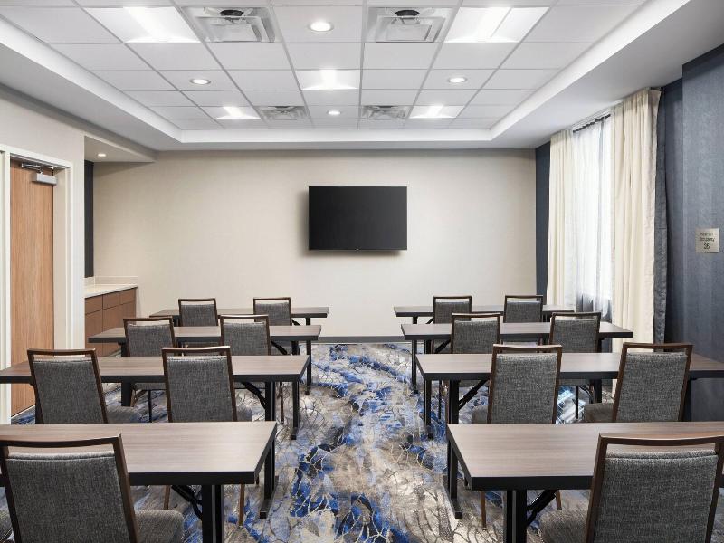 Fairfield Inn & Suites by Marriott Tampa Riverview image