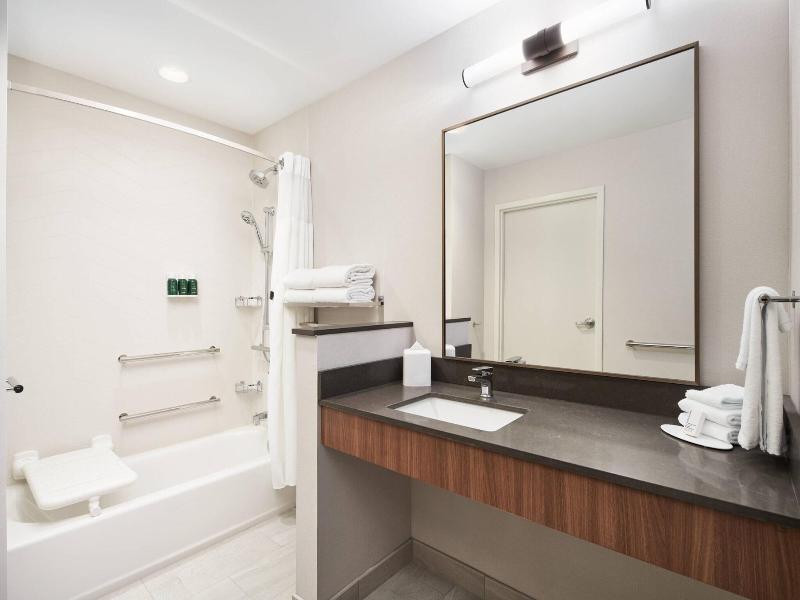 Fairfield Inn & Suites by Marriott Tampa Riverview image