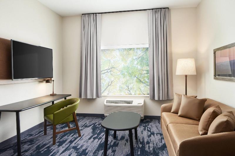 Fairfield Inn & Suites by Marriott Tampa Riverview image