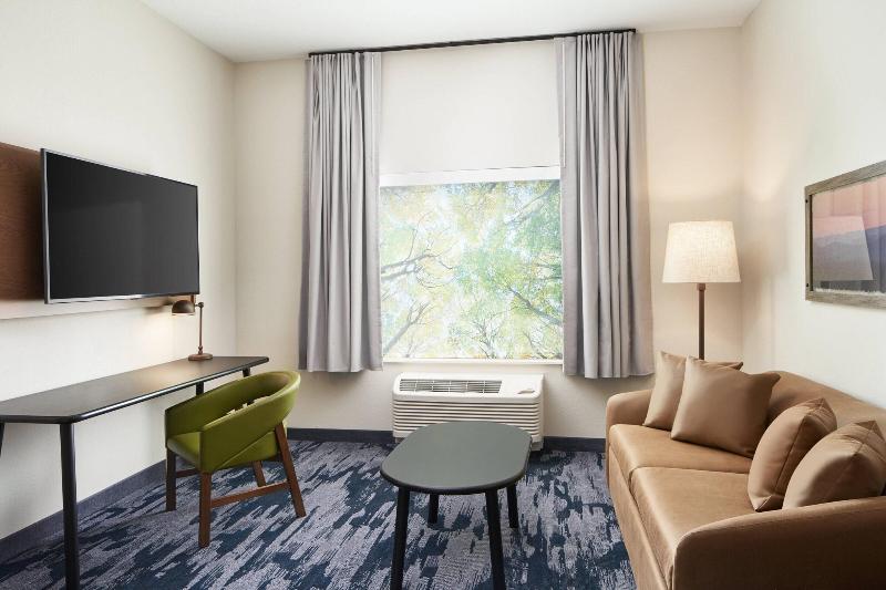 Fairfield Inn & Suites by Marriott Tampa Riverview image
