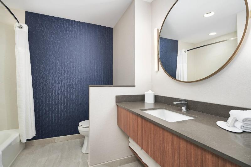 Fairfield Inn & Suites by Marriott Tampa Riverview image