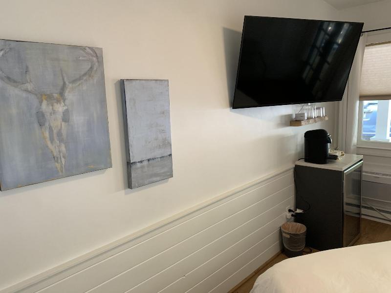 The Wells Hotel image