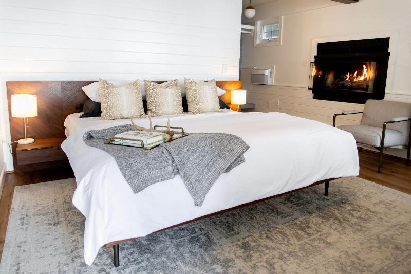 The Wells Hotel image