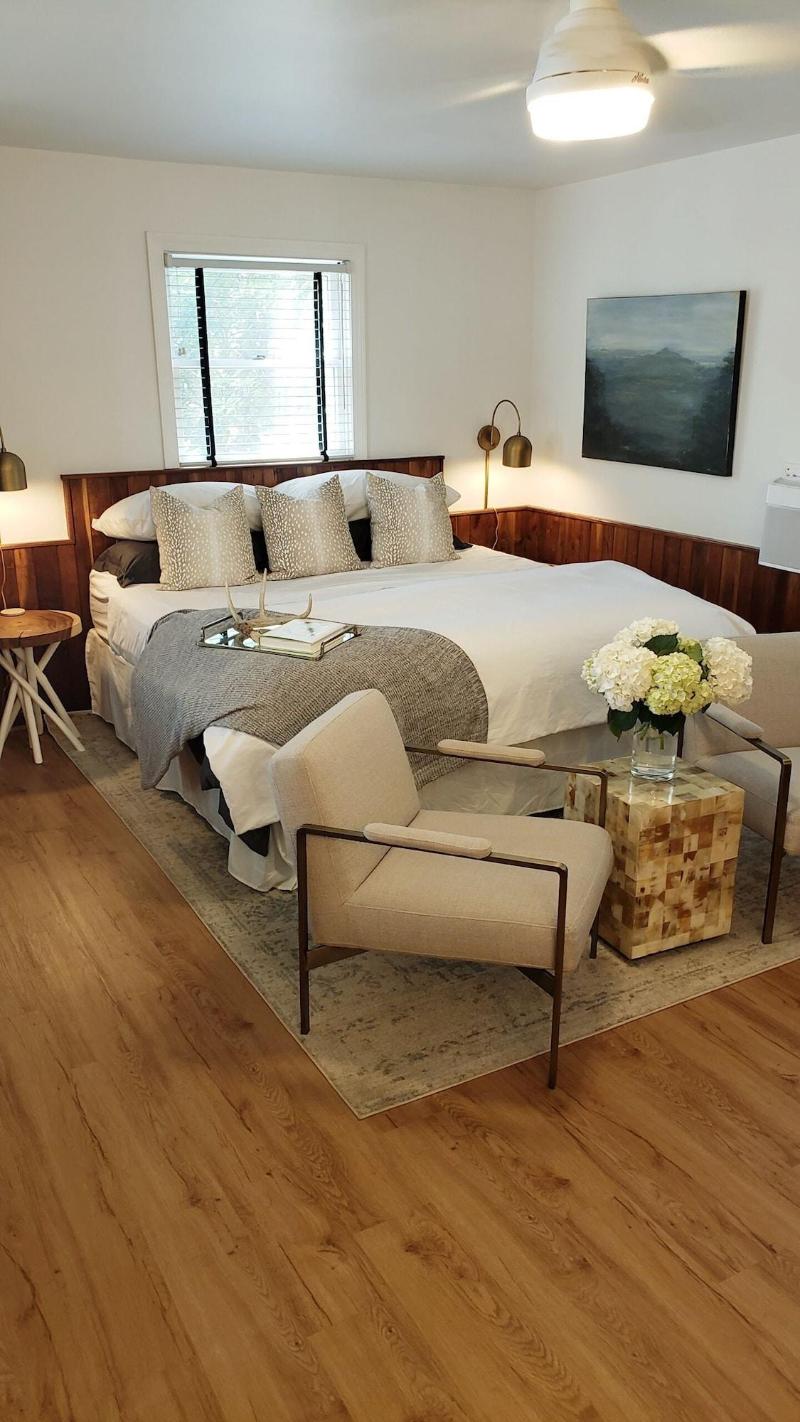 The Wells Hotel image