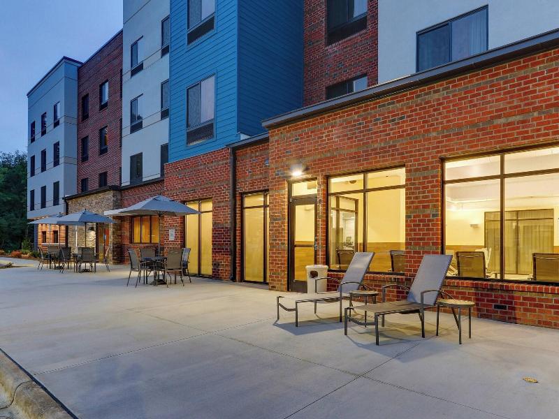 Fairfield Inn & Suites by Marriott Asheville Weave image