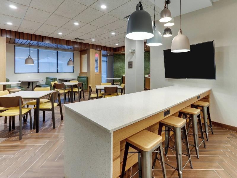 Fairfield Inn & Suites by Marriott Asheville Weave image