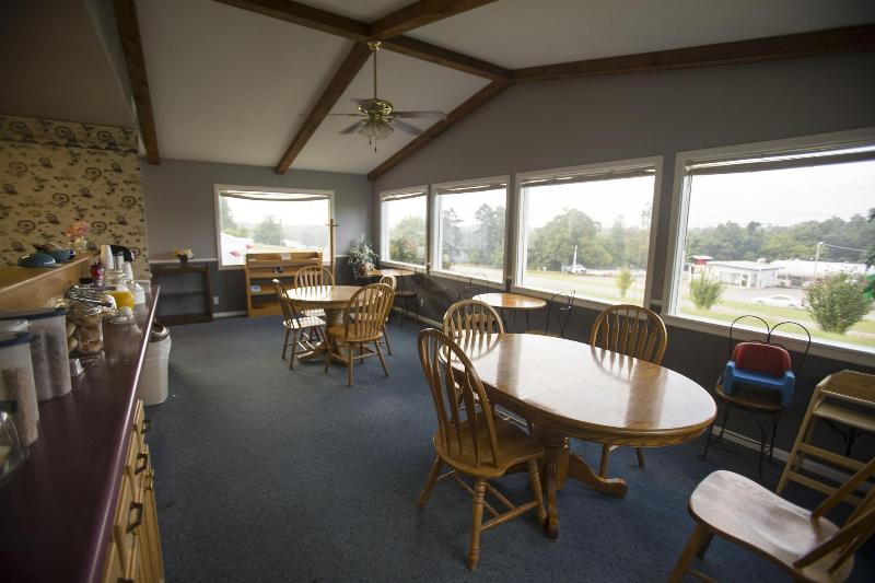 Cottonwood Inn image 5