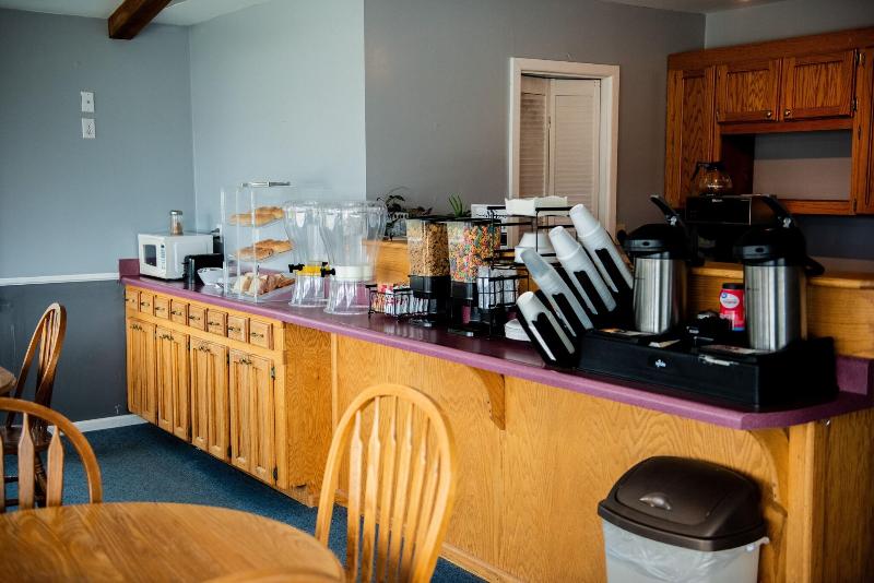 Cottonwood Inn image 6