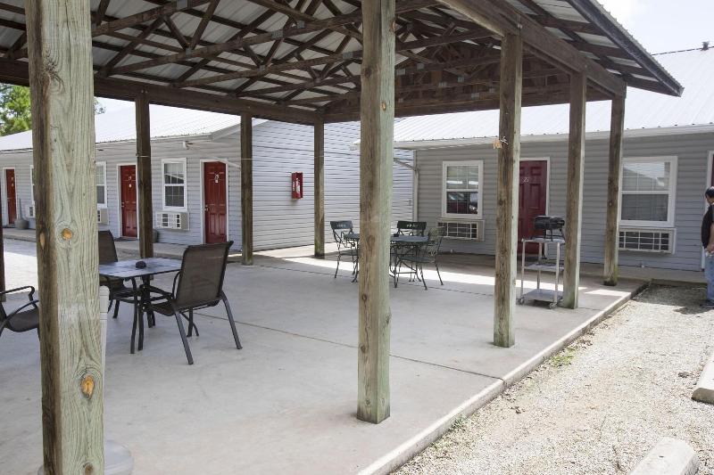 Cottonwood Inn image