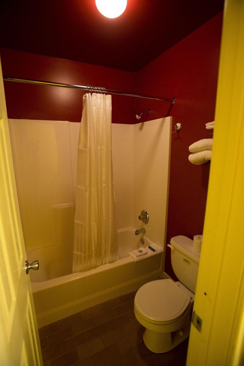 Cottonwood Inn image