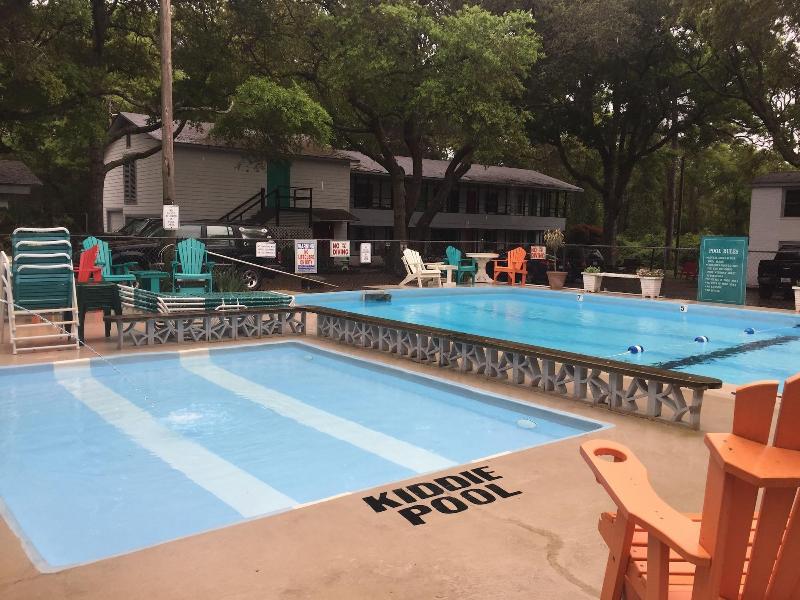 Captain's Cove Motel image