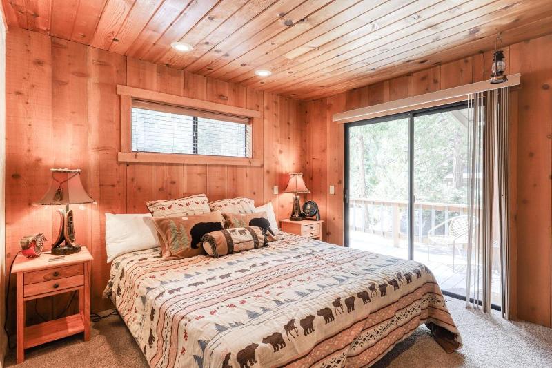 Captain's Cove Motel image