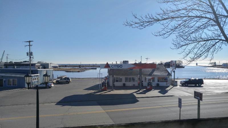 Harbor Lights Lodge image