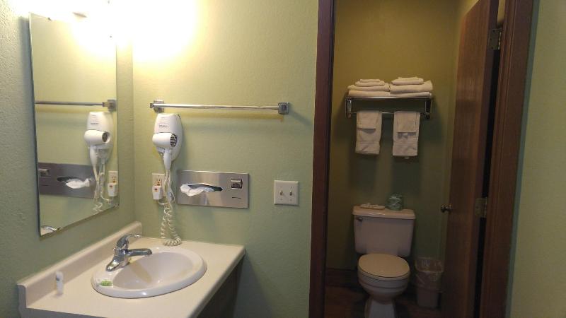 Harbor Lights Lodge image