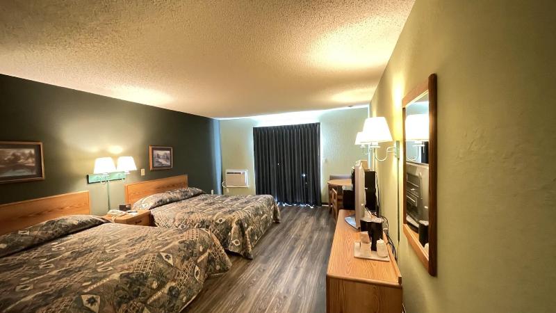 Harbor Lights Lodge image