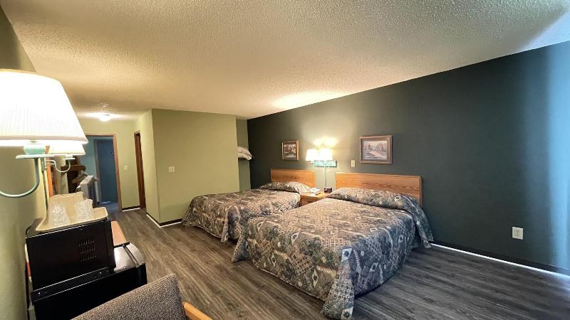 Harbor Lights Lodge image
